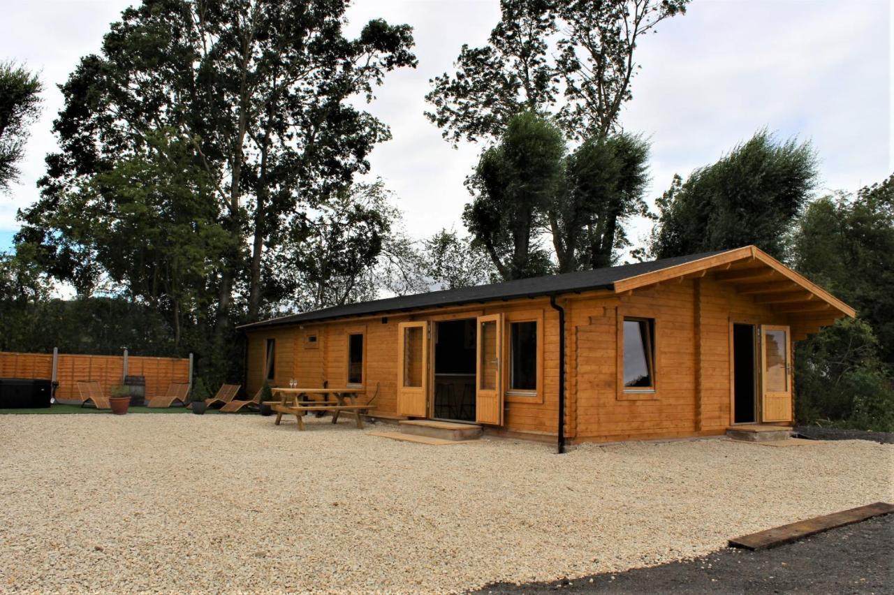 Inviting 3-Bedroom Lodge In Ashton Under Hill Evesham Eksteriør bilde